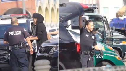 Ils piègent la police en leur avouant posséder de la coke... mais pas celle qu'ils imaginent