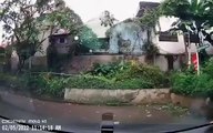 Terekam Media Kamera, Dashcam Kamera Mobil di Jalan Eps.0522