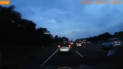 Terekam Media Kamera, Dashcam Kamera Mobil di Jalan Eps.0520