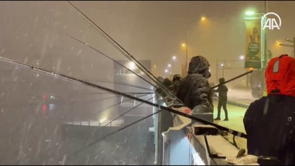 İstanbul'da kar yağışı etkisini sürdürüyor