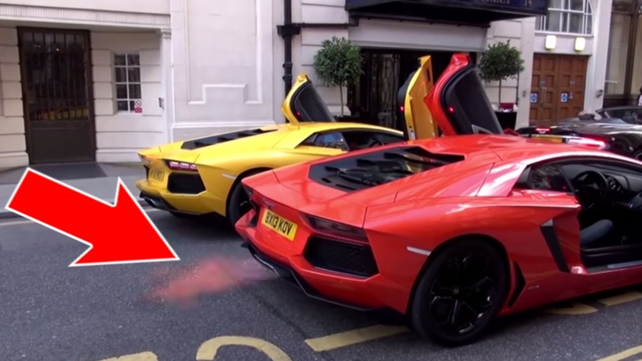 Ces Lamborghini s'affrontent en crachant des flammes