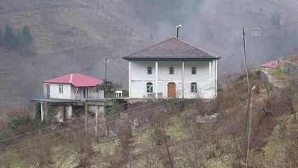 Trabzon'daki 700 yıllık cami ahşap sanatının zengin örneklerini barındırıyor