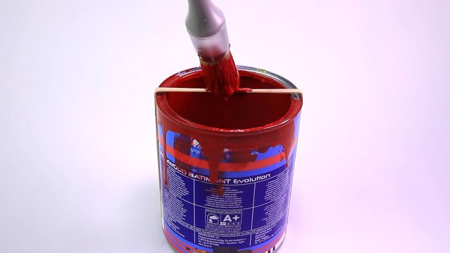 Les Astuces - Episode 2 : Comment peindre sans faire de coulures sur le pot ?