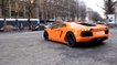 Une Lamborghini Aventador pousse une accélération dans Paris