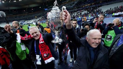 Coupe de France : François Bayrou se veut rassurant sur la qualité de la pelouse avant le match Pau-PSG
