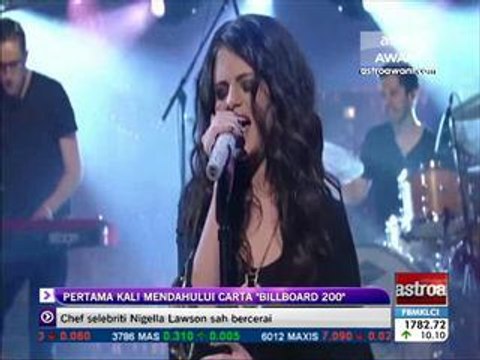 Pertama kali dahului carta 'Billboard 200'