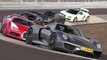 Une séance sur route entre deux Porsche 918 Spyder et trois Bugatti Veyron