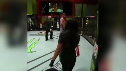 UFC : Mike Perry vire ses coachs et se fait assister par sa petite amie en plein combat