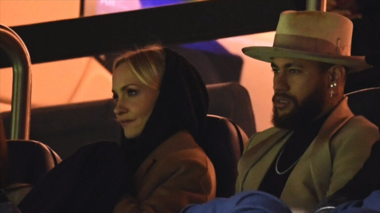 Neymar : le joueur du Paris Saint-Germain serait en couple avec une célèbre journaliste allemande !