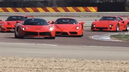 4 générations de Ferrari s'affrontent sur le circuit de Fiorano
