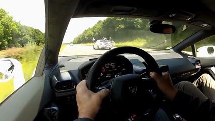 Au volant de sa Lamborghini Huracan, il lâche les chevaux sur l'autoroute