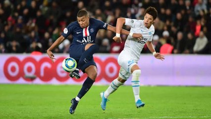 PSG-OM : les ultras du PSG déploient deux banderoles "insultantes" contre Dimitri Payet et les Marseillais