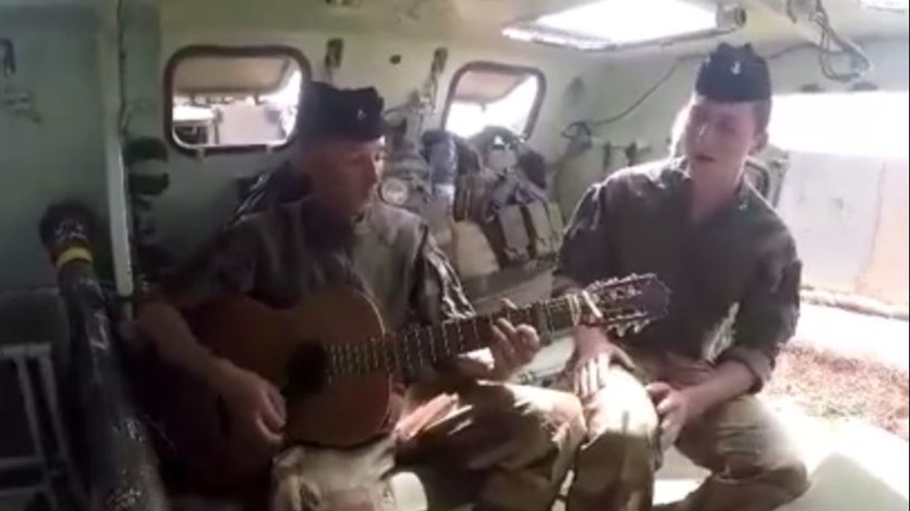 La magnifique chanson de deux militaires français en mission au Mali