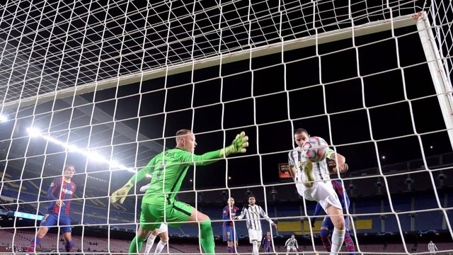 Je ne l'ai jamais vu comme un adversaire : Les magnifiques retrouvailles entre Cristiano Ronaldo et Lionel Messi