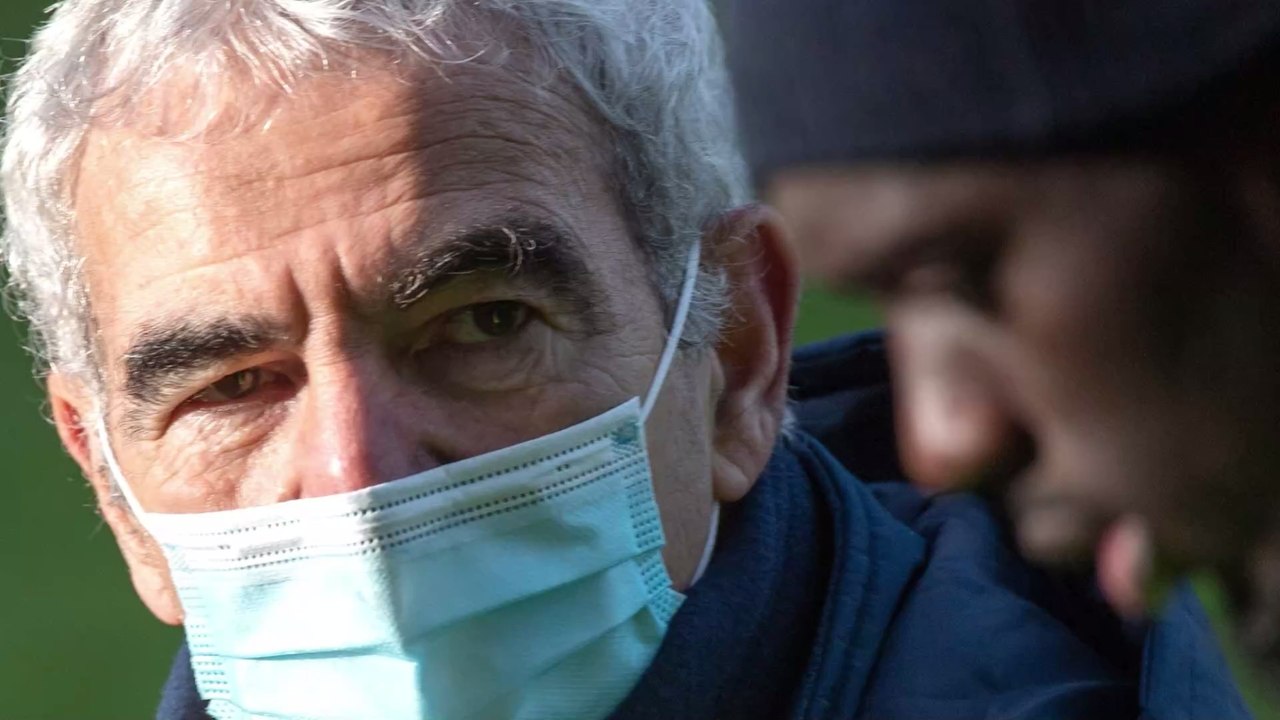 Raymond Domenech : les supporters du FC Nantes trollent le premier entraînement du nouveau coach