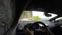 Une petite balade dans les routes de montagne à bord de la Lamborghini Huracan LP610-4