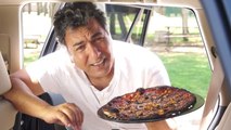 Faire cuire une pizza dans une voiture : la campagne choc contre l'abandon d'enfants