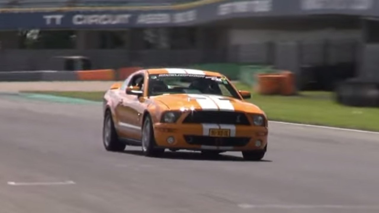 Une Ford Shelby Mustang GT500 SVR modifiée fait raisonner tout le circuit