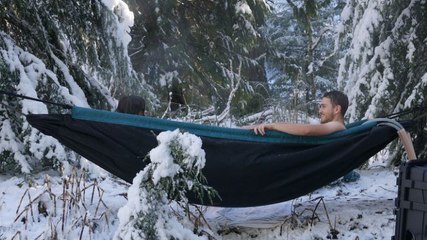 Hydro Hammock ou Hamac-piscine : Un inventeur génial a trouvé une solution pour vos vacances...
