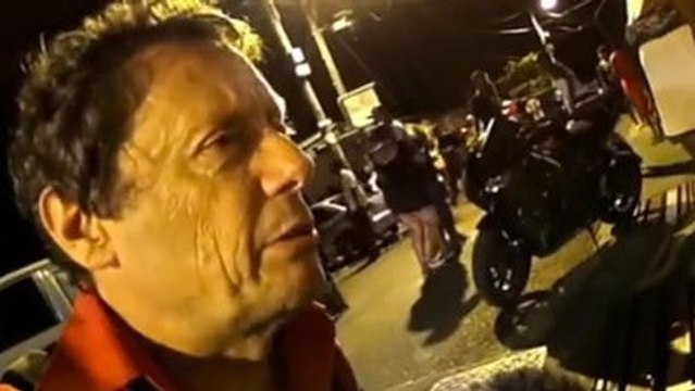 Antoine de Maximy de J'irai dormir chez vous , pris au coeur d'une fusillade