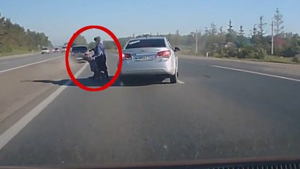 Le réflexe incroyable de cet automobiliste a sauvé deux vies