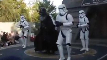 Fans de Star Wars : Ils montent une chorégraphie qui fait le tour du monde
