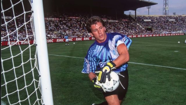 Pascal Olmeta: l'ancien gardien de but détruit la Fédération Française de Football et ses gros lards