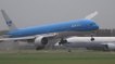 L'atterrissage périlleux d'un Boeing 777 de KLM un jour de tempête