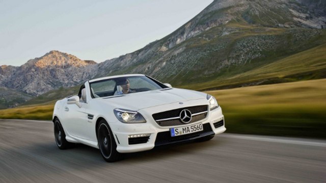 Essai Mercedes SLK 55 AMG – Prix, fiche technique, vidéo d’un roadster très joueur