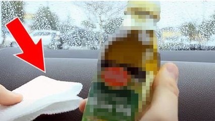 Découvrez l'astuce étonnante de cet homme pour faire briller le tableau de bord de sa voiture