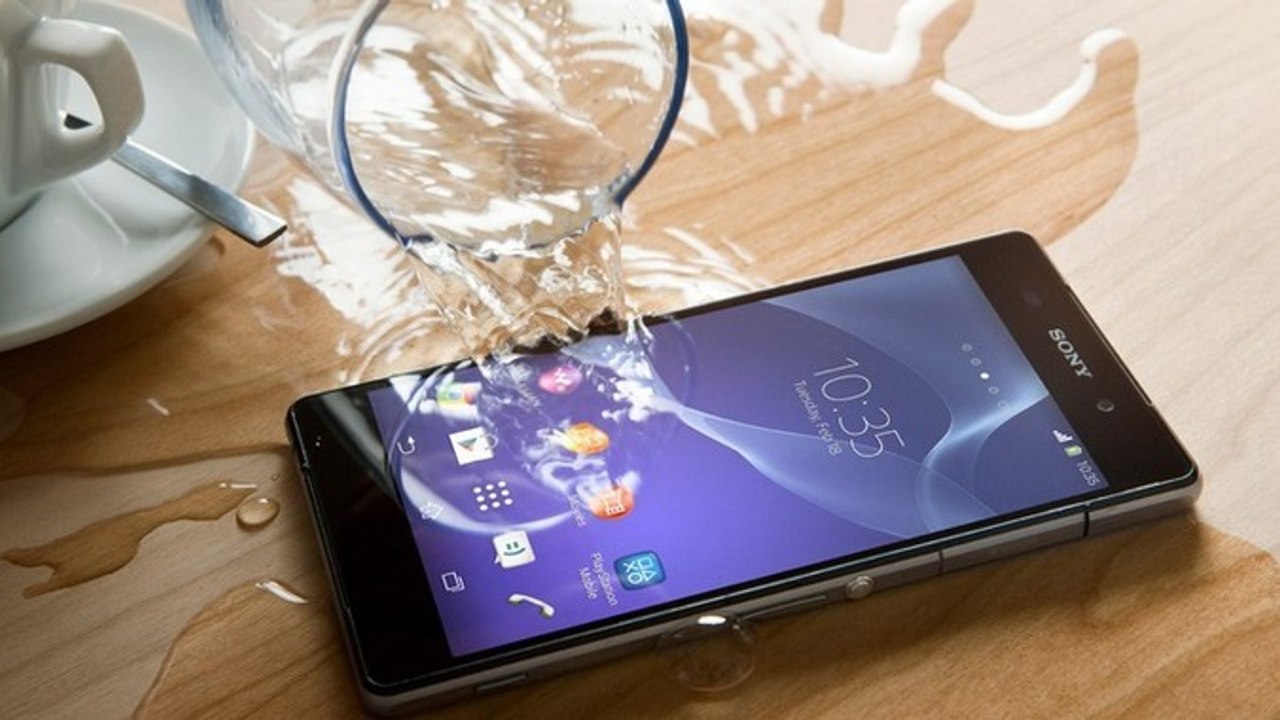 Votre portable a pris l'eau ? Découvrez comment le réparer en 4 gestes simples !