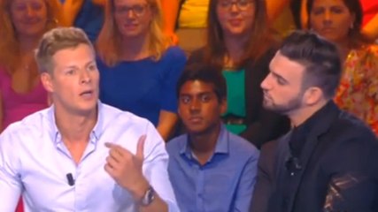 Matthieu Delormeau se fait tacler par Aymeric (Secret Story 8) sur le plateau de Touche pas à mon poste