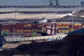 İskenderun Körfezi'nde yük gemisi karaya oturdu