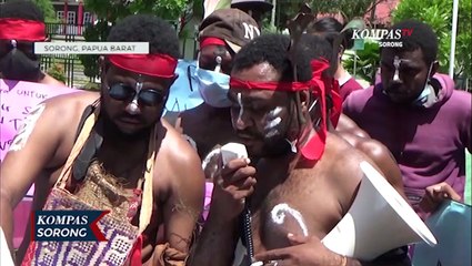 Pendemo Minta Tersangka Dugaan Korupsi Pusling Tambrauw Dibebaskan