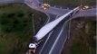 Le transport d'une éolienne filmé par un drone
