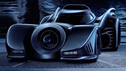 Nathan Sawaya a construit une Batmobile en Lego