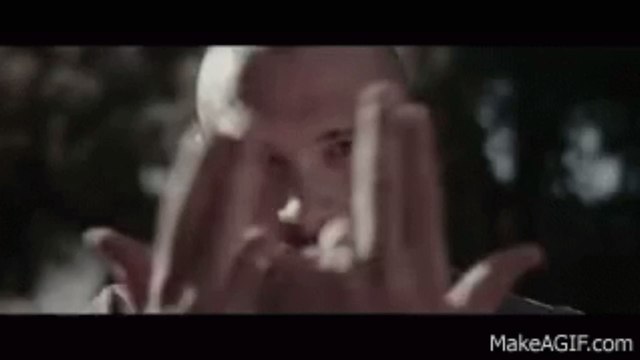 Jul : le rappeur va disputer un match de football avec Didier Drogba