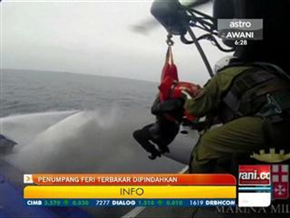 Penumpang feri terbakar dipindahkan