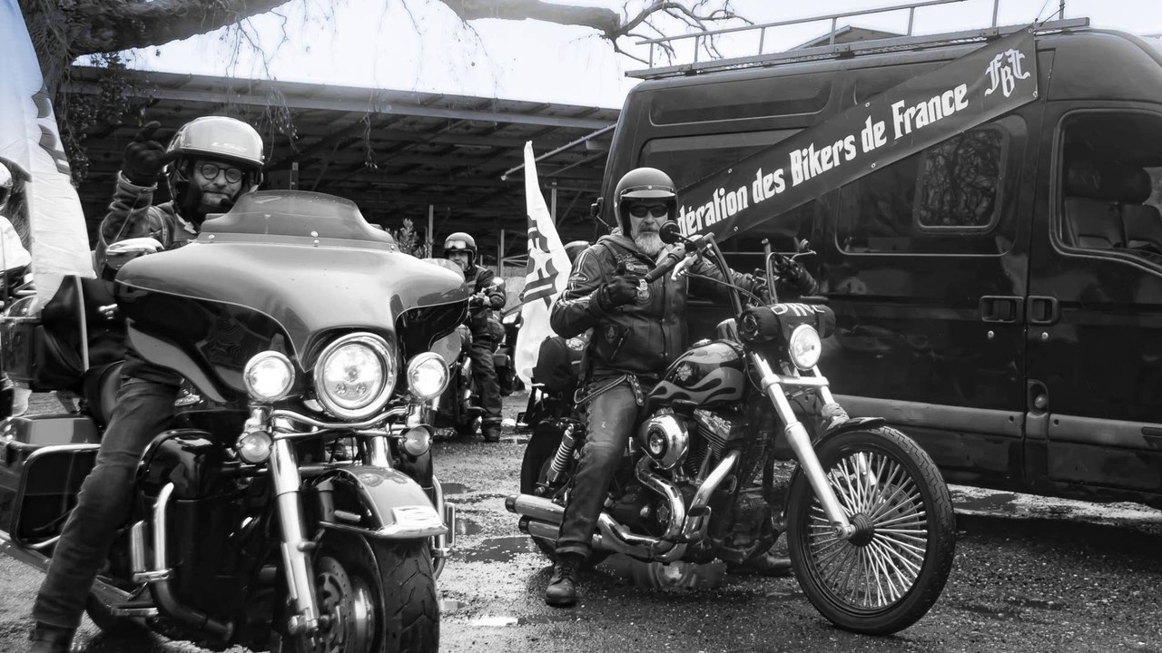 Manifestation BIKERS du 12 mars, barbecue GEANT sur la rocade à Toulouse.
