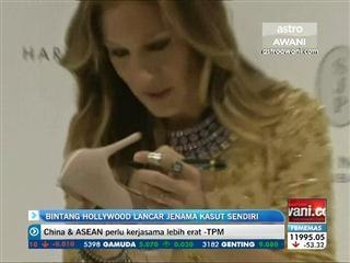 Sarah Jessica Parker lancar jenama kasut sendiri