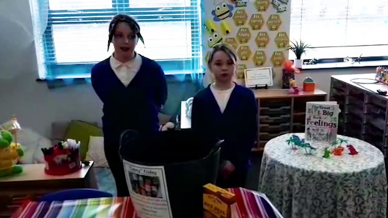 Toner Avenue Primary School children donate items to Hebburn Helps food