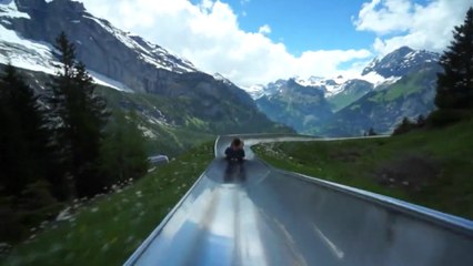 La descente en luge la plus flippante du monde