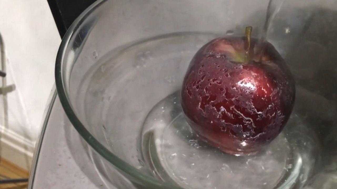 Voilà pourquoi il faut toujours éplucher une pomme avant de la manger