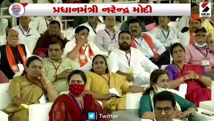 PM નરેન્દ્ર મોદી અમદાવાદમાં યોજાયેલા પંચાયત મહાસંમેલનમાં