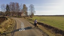 Google Street View : Mieux vaut ne pas croiser une voiture Google pendant une promenade à cheval