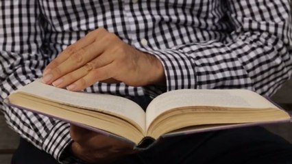 Lire un livre sans l'ouvrir, c'est désormais possible
