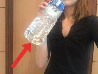 Vérifiez bien ce détail avant d'acheter une bouteille en plastique
