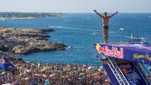 Red Bull Cliff Diving World Series 2016 : Découvrez les meilleurs moments de l'épreuve en Italie