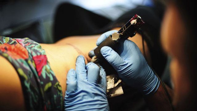 Des tatoueurs dévoilent les pires tatouages réalisés !