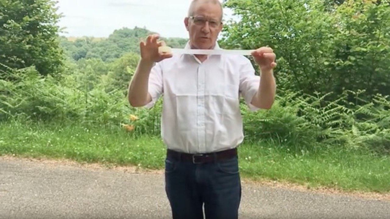 Cet homme vous explique comment 'neutraliser un terroriste'